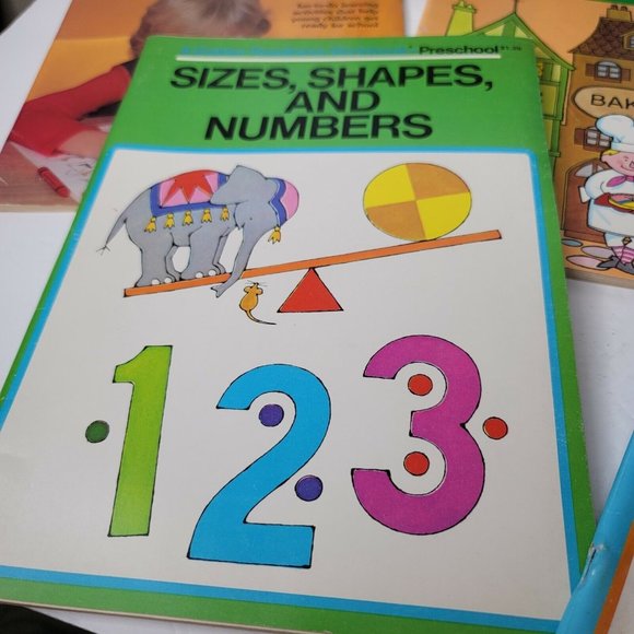 Lot of 8 Vtg Homeschool Books ABC Shapes Dictionary Sounds Letters And More - Picture 6 of 10